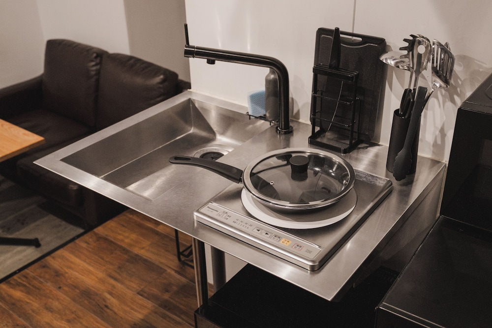 デラックス スタジオスイート 専用キッチン5 | ナインステイツホテル福岡天神西