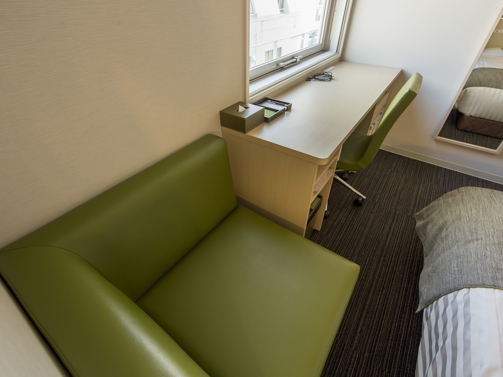 ハリウッドツインルーム 客室2 | スーパーホテル Premier 大阪本町駅前