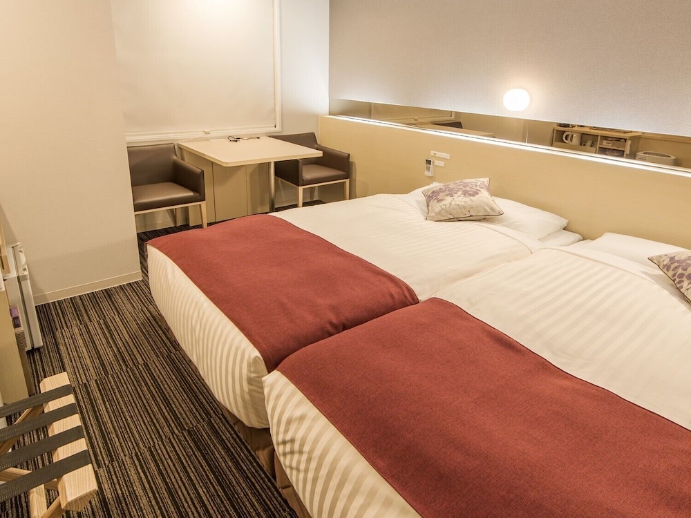 ハリウッドツインルーム 客室3 | スーパーホテル Premier 大阪本町駅前