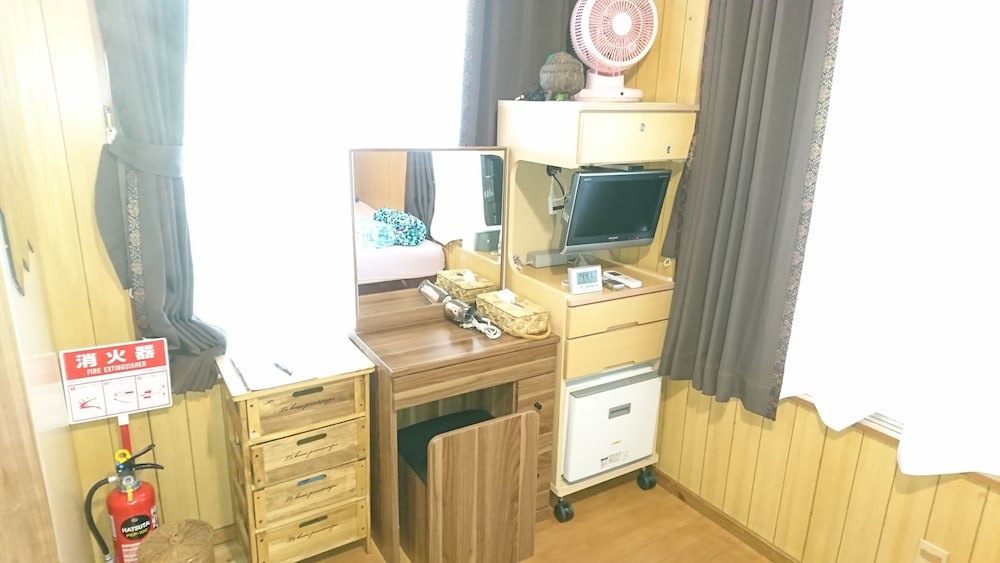 客室1 | ゲストハウス いちゃりばちょーでー 客室1 | ゲストハウス いちゃりばちょーでー
