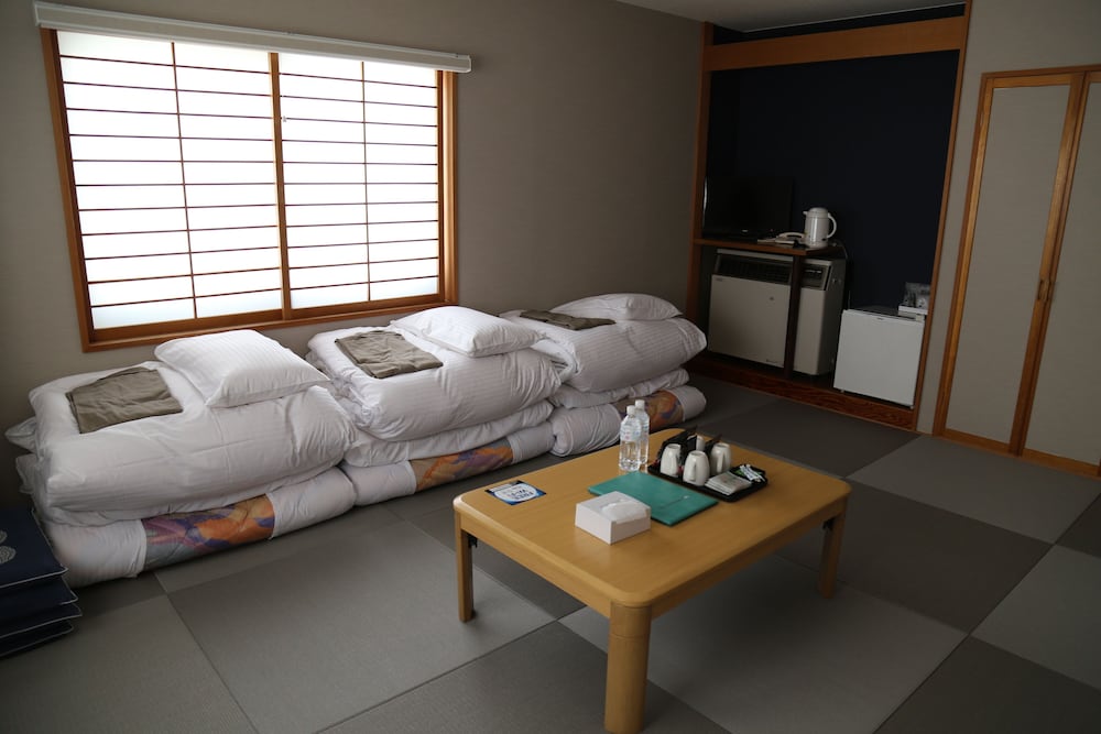 和室 4人部屋 客室4 | シャーレ バーラップ フラヌイ