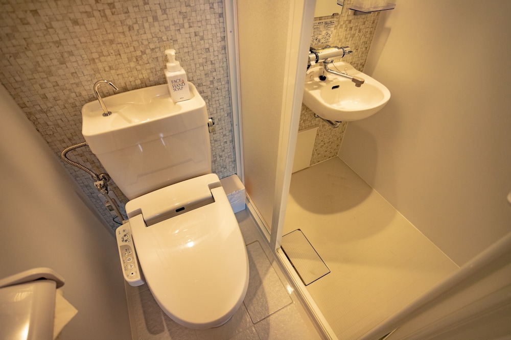 和洋室 バスルーム1 | シャーレ バーラップ フラヌイ