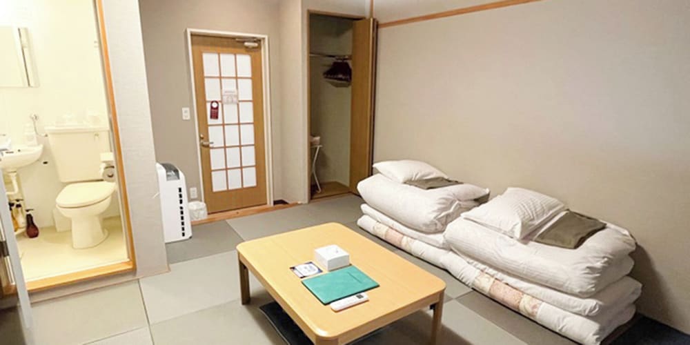 和室 ツインルーム 客室6 | シャーレ バーラップ フラヌイ