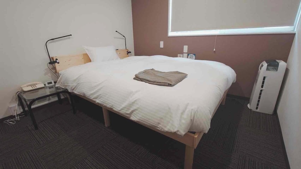 ベーシック ダブルルーム 客室1 | シャーレ バーラップ フラヌイ