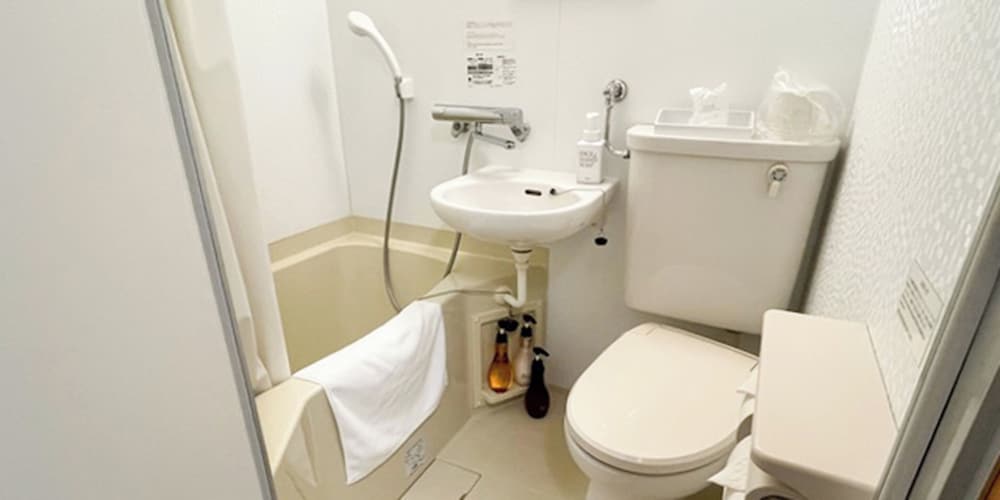 和室 ツインルーム バスルーム1 | シャーレ バーラップ フラヌイ