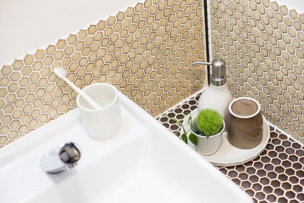 デラックス 4 人部屋 禁煙 バスルームの設備1 | JINYA 富士河口湖