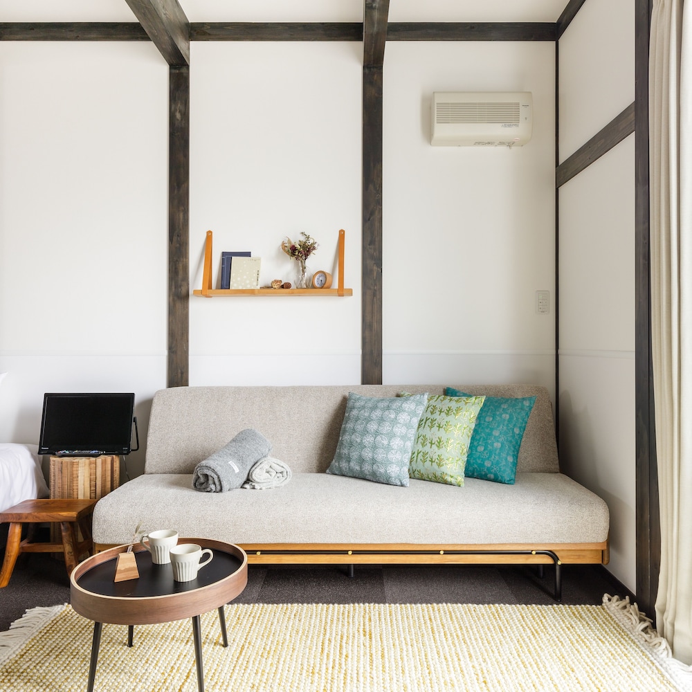 デラックス 4 人部屋 禁煙 客室4 | JINYA 富士河口湖