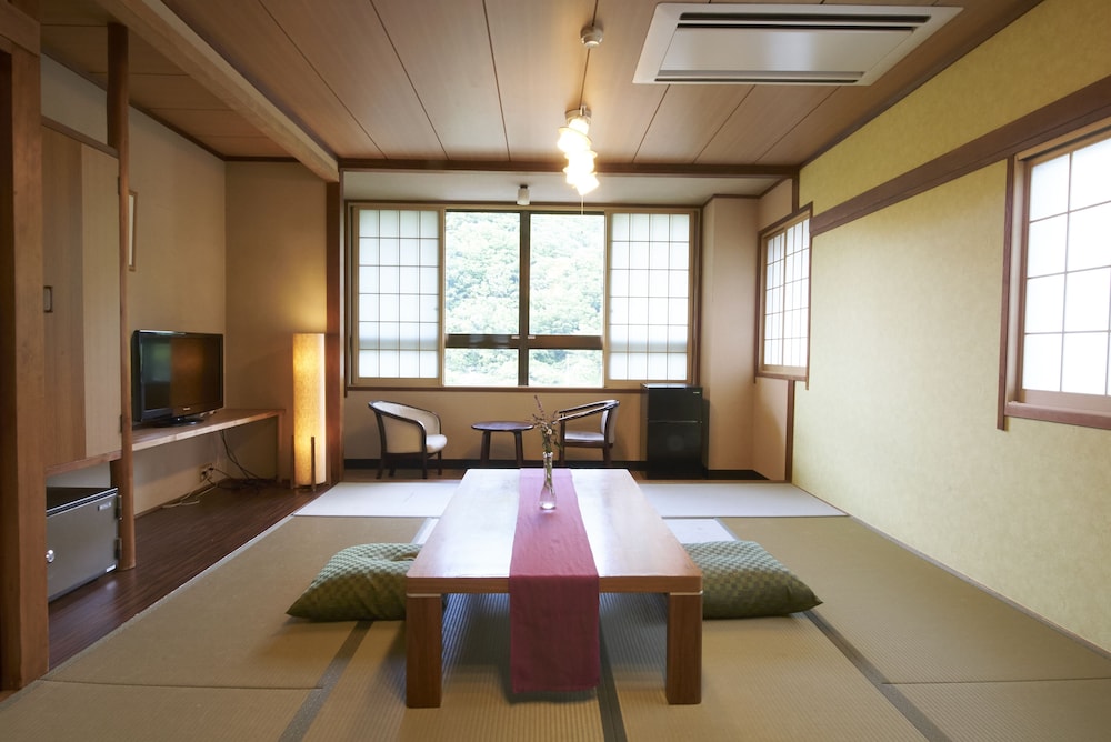 和室10畳 禁煙 客室1 | ゆとりろ磐梯熱海
