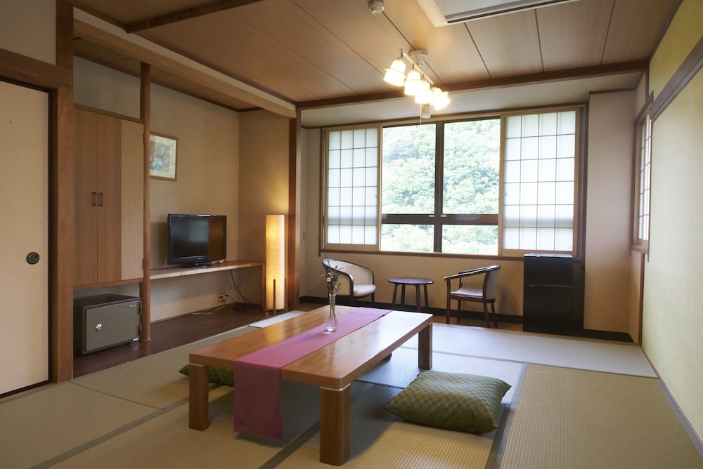 和室10畳 禁煙 客室2 | ゆとりろ磐梯熱海