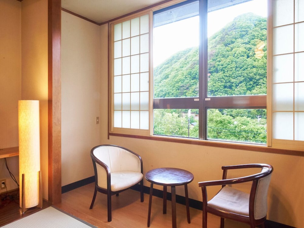 和室10畳 禁煙 | ゆとりろ磐梯熱海