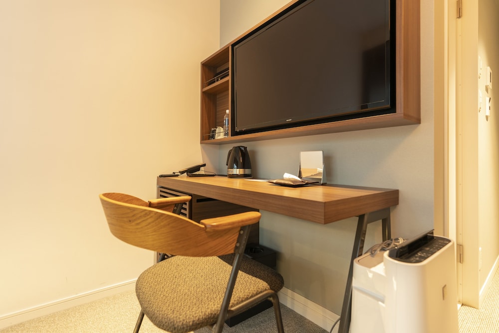 セミダブルルーム 禁煙 客室の設備とサービス0 | HAMACHO HOTEL TOKYO