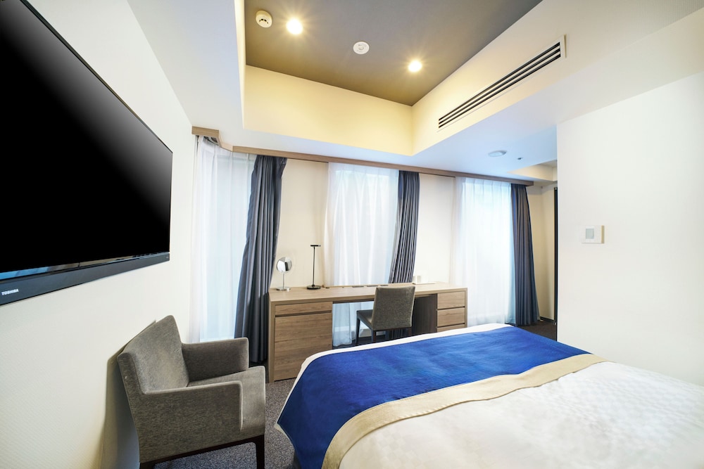 スーペリア ルーム ダブルベッド 1 台 禁煙 客室7 | ベストウェスタンプラス ホテルフィーノ大阪北浜