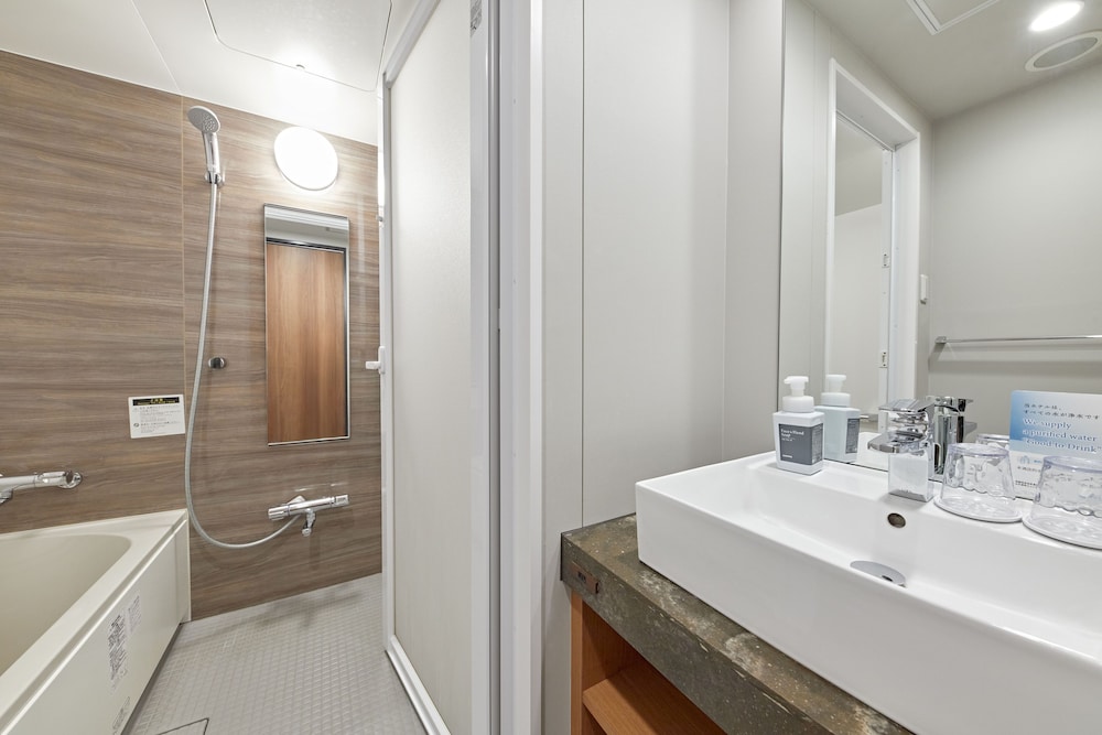 デラックス ツインルーム 禁煙 バスルーム1 | 相鉄フレッサイン神戸三宮