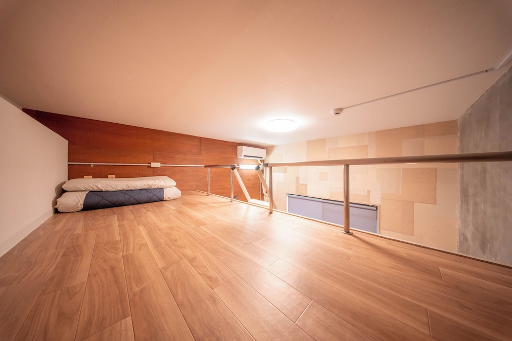 ベーシック ダブルまたはツインルーム ベッド (複数台) 禁煙 客室2 | プラスワン藤崎