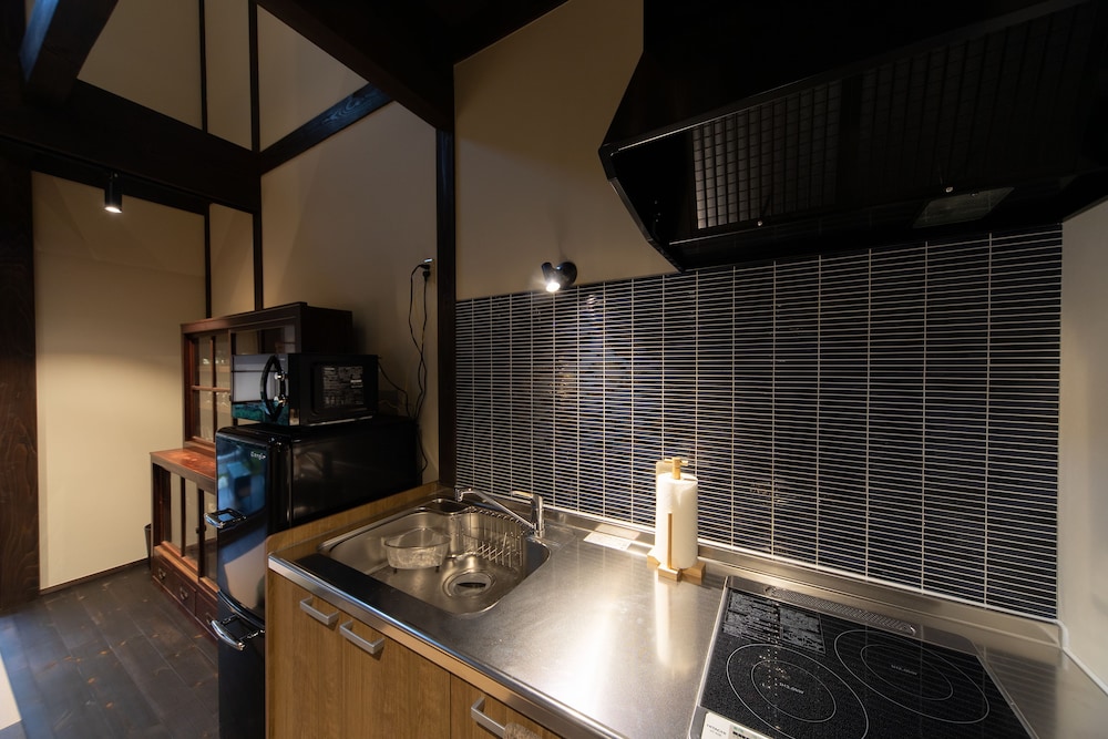 デラックス ヴィラ 専用簡易キッチン0 | ざいもく庵