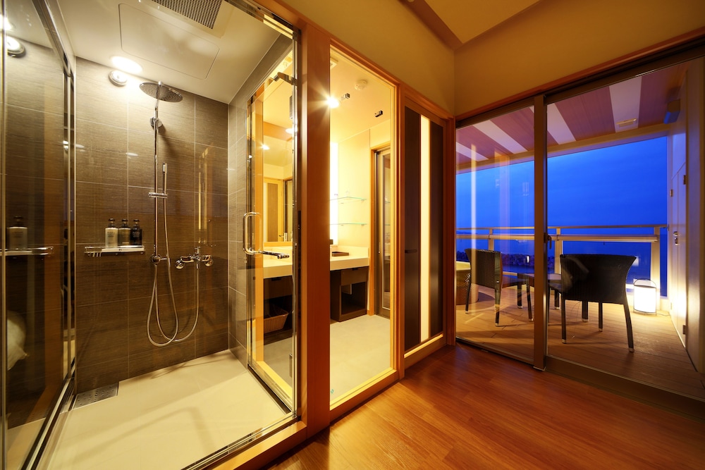 スーペリア 和洋室 海一望絶景テラス温泉露天風呂付 レストラン食 禁煙 バスルーム1 | 皆生游月