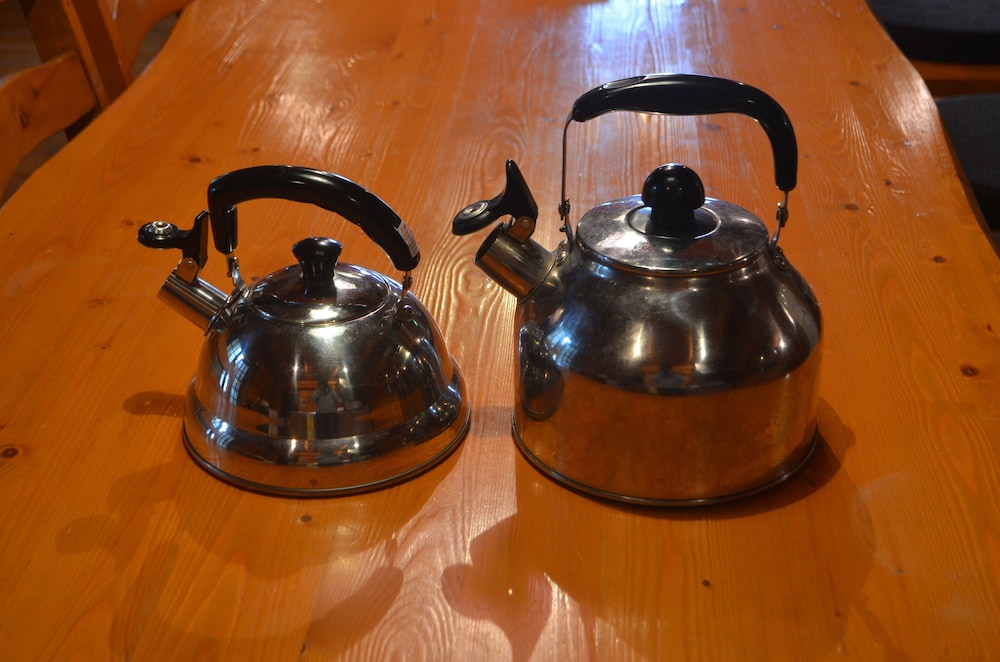 ホワイト 大人4名用 専用キッチン4 | 岡山ひるぜん貸別荘 ピーターパン