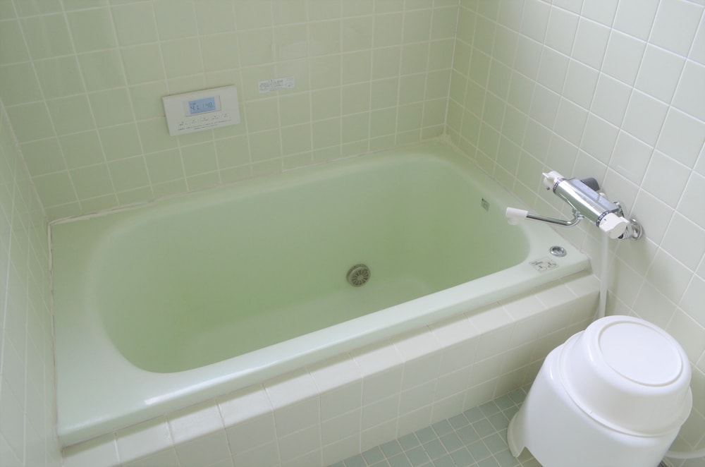 ネバーランド 大人10名用 バスルーム1 | 岡山ひるぜん貸別荘 ピーターパン