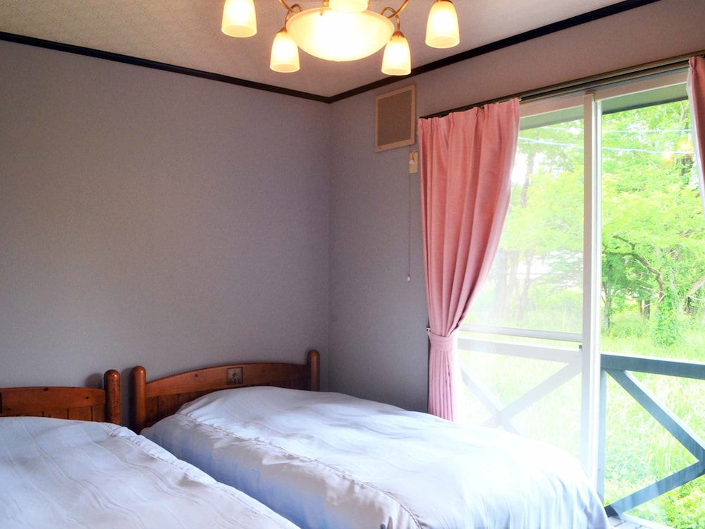 ネバーランド 大人10名用 客室0 | 岡山ひるぜん貸別荘 ピーターパン