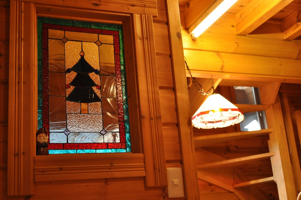 レッド＆ブルー 大人4名用 客室1 | 岡山ひるぜん貸別荘 ピーターパン