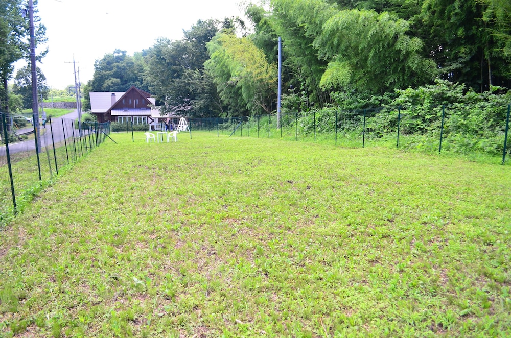 ピーターパン 大人14名用 テラス / パティオ4 | 岡山ひるぜん貸別荘 ピーターパン