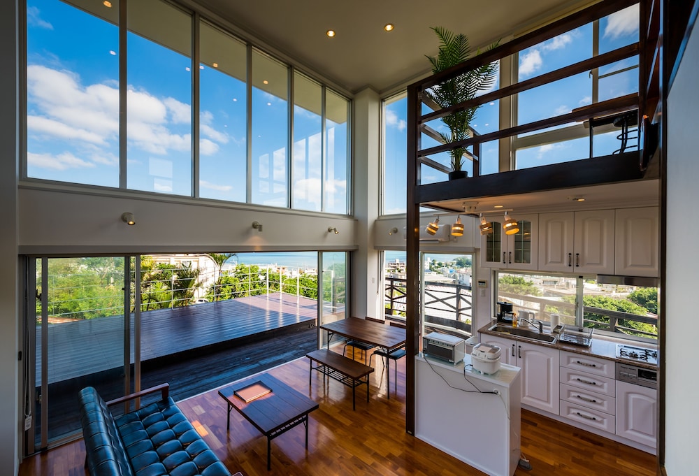 ヴィラ シービュー | E-horizon Resort コンドミニアム 読谷