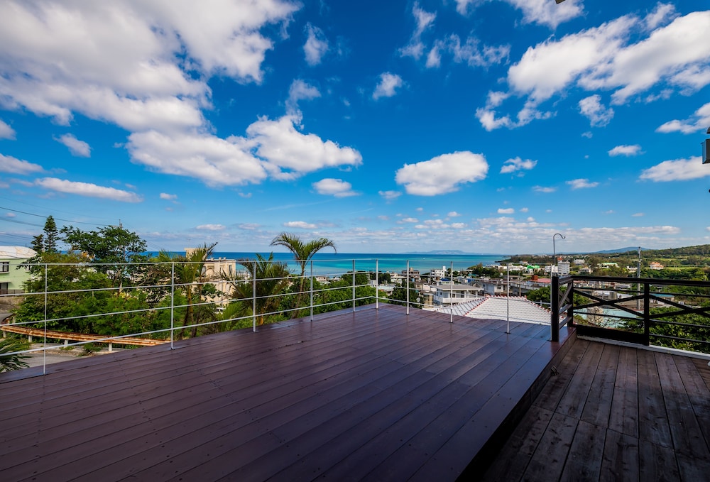 ヴィラ シービュー テラス / パティオ0 | E-horizon Resort コンドミニアム 読谷