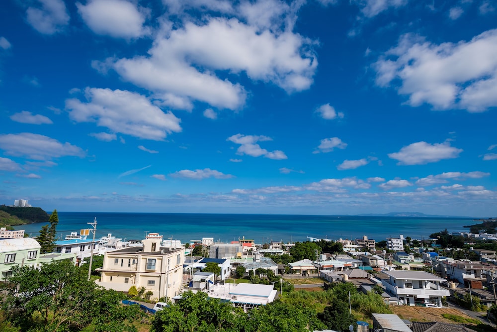 ヴィラ シービュー バルコニーからの眺望0 | E-horizon Resort コンドミニアム 読谷