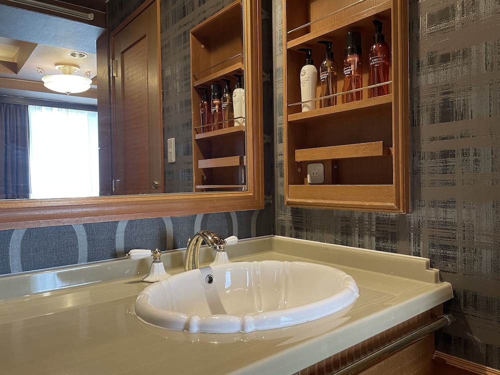 スタンダードクイーンルーム 喫煙可 客室3 | ホテル パームス - 大人専用