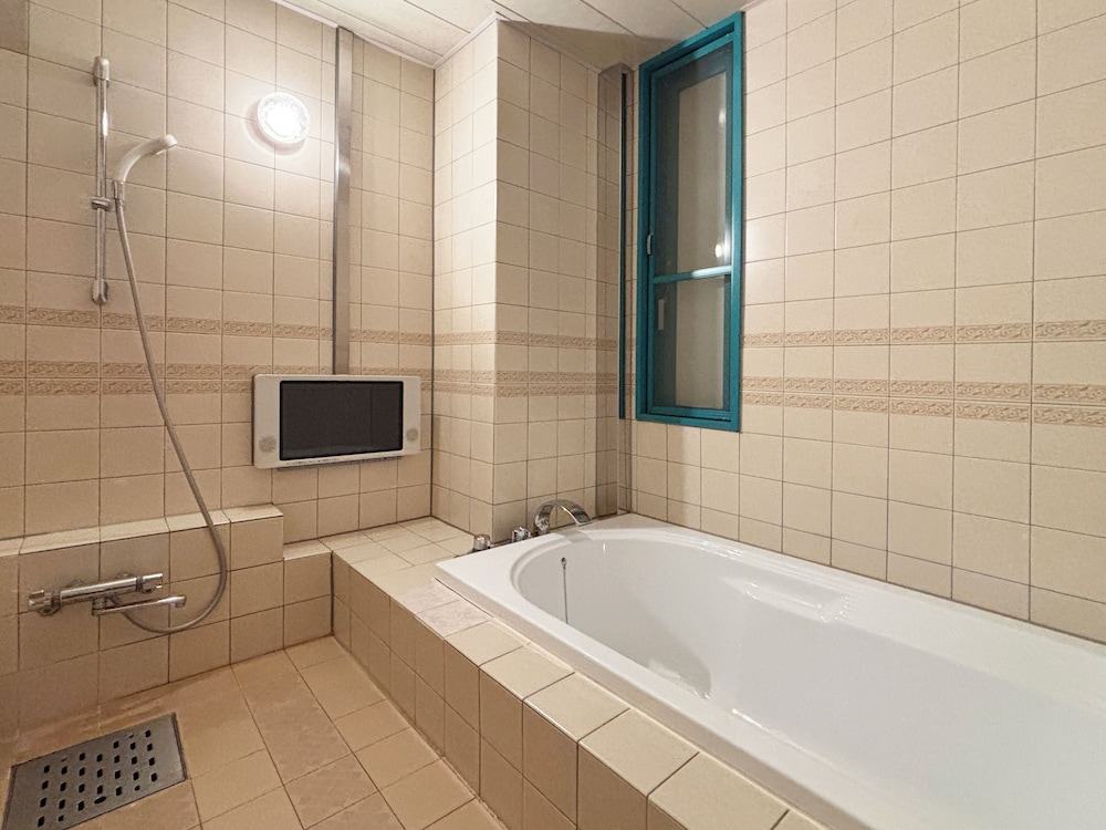 スーペリア ツインルーム バスルーム1 | ホテル パームス - 大人専用