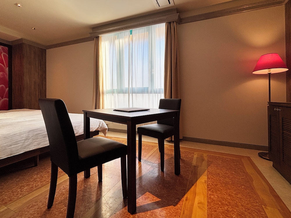 スーペリア ツインルーム 客室1 | ホテル パームス - 大人専用