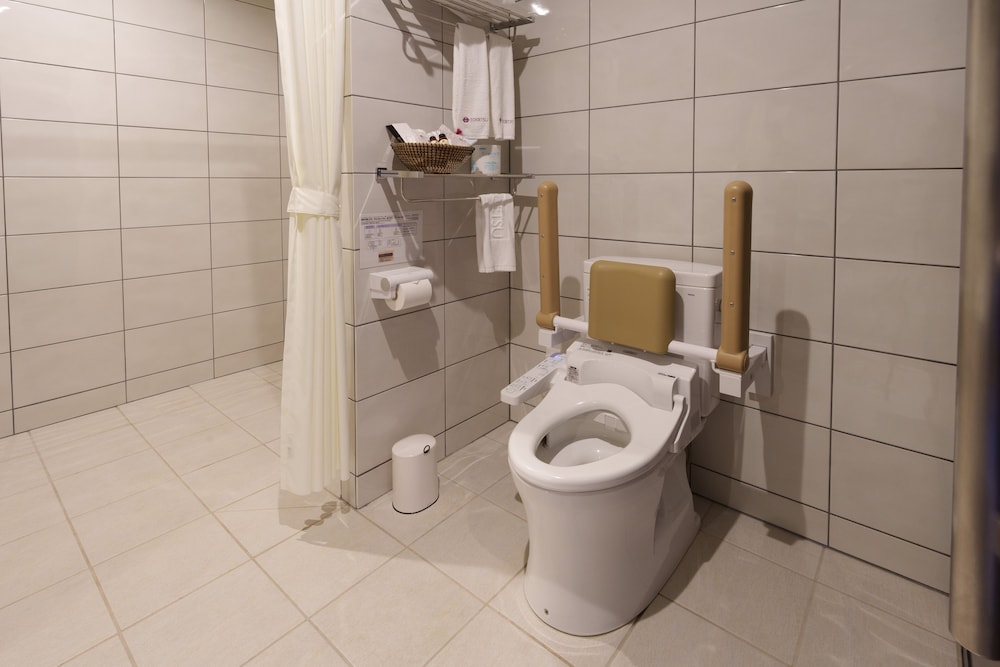 バリアフリールーム バスルーム1 | 灯りの宿　燈月