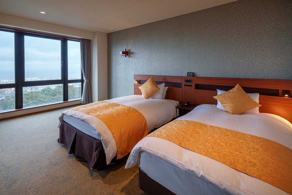 デラックス ルーム 客室2 | 灯りの宿　燈月