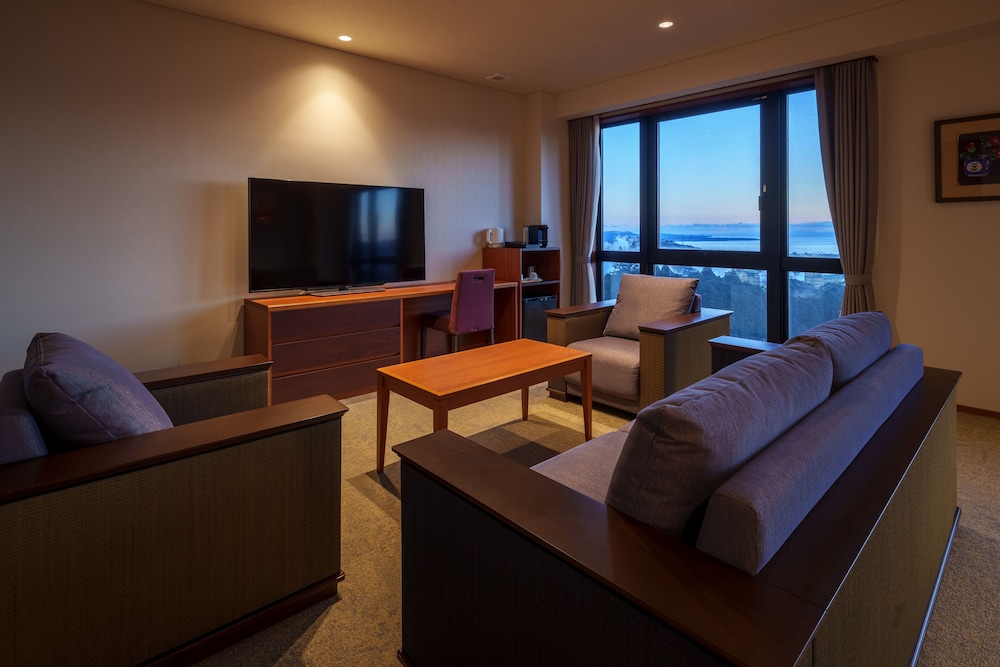 デラックス ルーム 客室3 | 灯りの宿　燈月