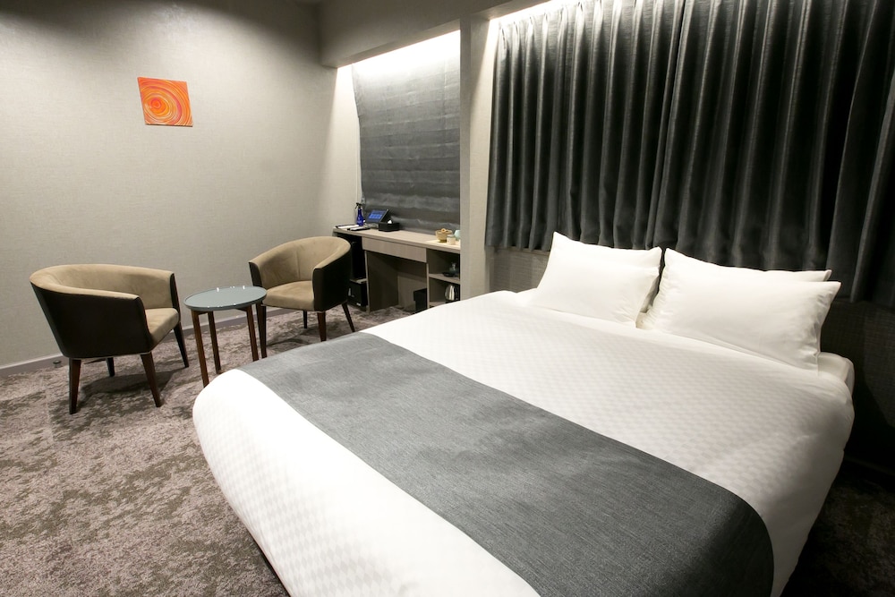 スタンダートダブル 客室1 | ホテル バニスター 京都