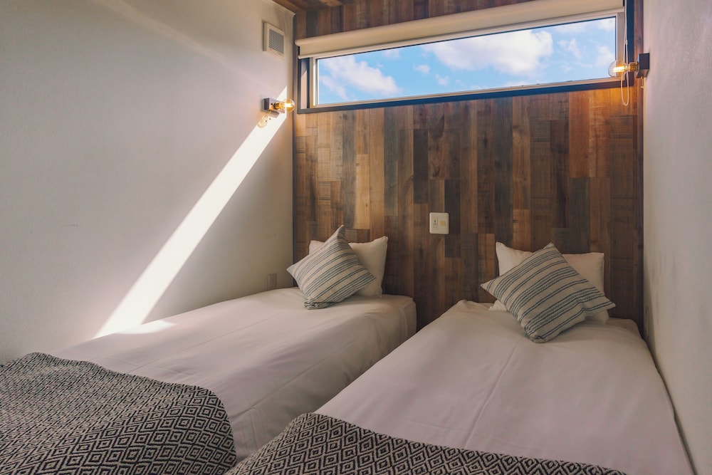 4 bed villa (ルーフトップ・ウッドデッキ付) 客室5 | BLANC MIYAKOJIMA(旧:RuGu Glamping Resort)