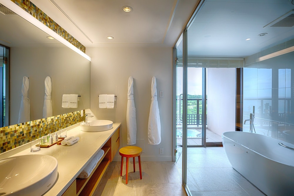 ミラージュフロア デラックススイート 1ベッドルーム【ラウンジアクセス付き】 バスルーム0 | ホテルシギラミラージュ