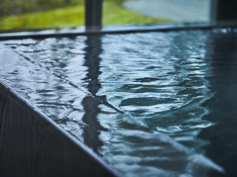 メゾネットラグジュアリースイート [椿] (8歳からご宿泊可能) バスルーム0 | ゆふいん 山荘 わらび野