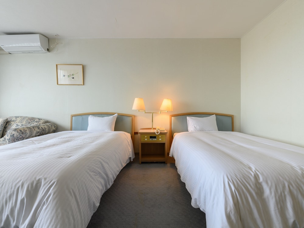 ツインルーム 禁煙 客室1 | Tabist 形原リゾート 蒲郡