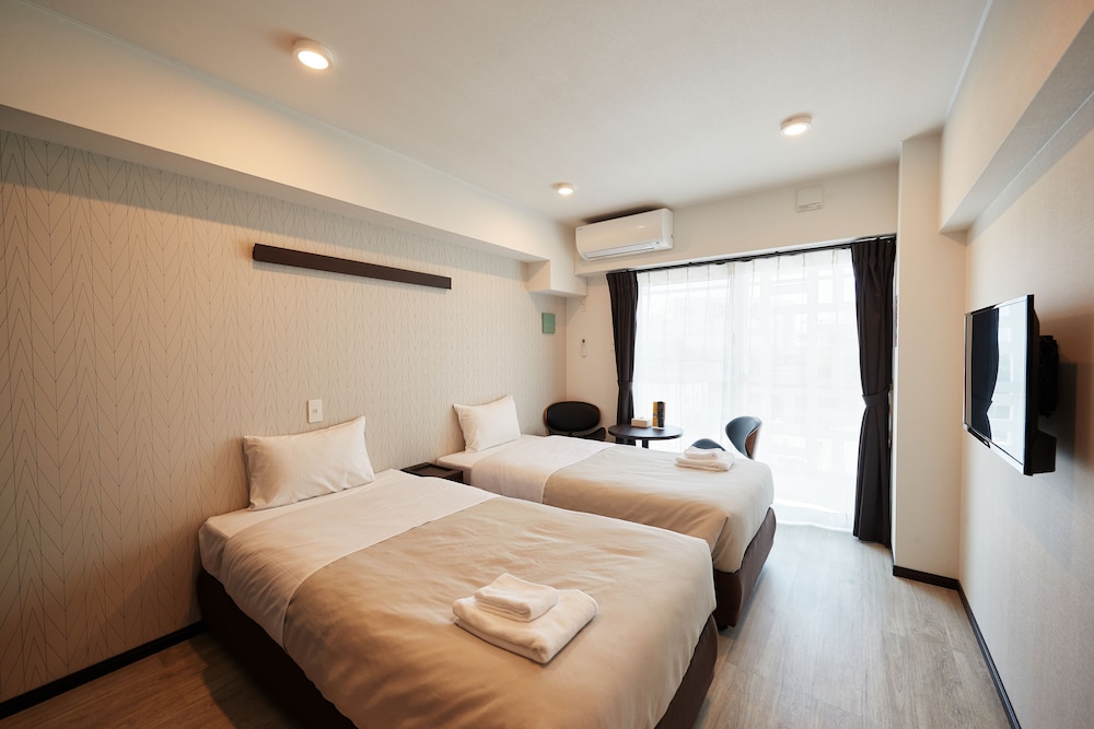 ツインルーム 禁煙 客室23 | アルセ琉球 ハーバーステイ