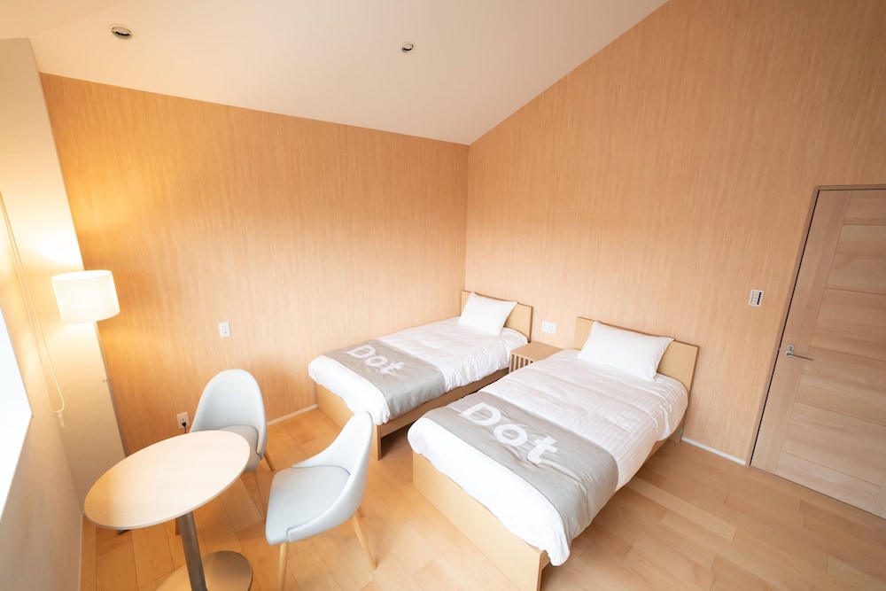 ツインルーム | Dot Hostel & Bar