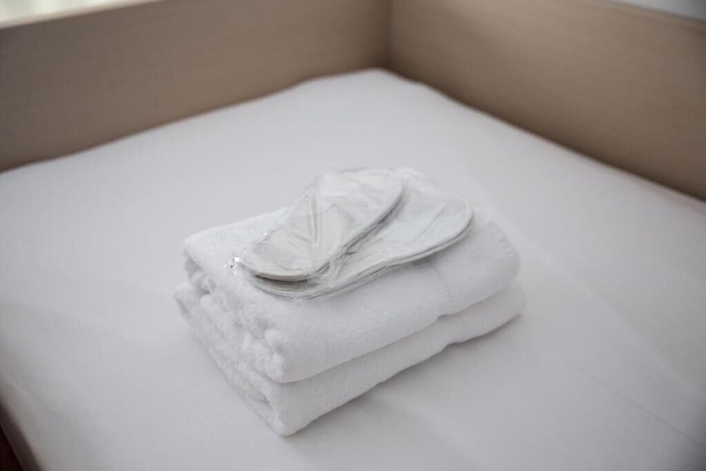 二段ベッドルーム (2ベッド、共用バスルーム) 客室の設備とサービス0 | UNPLAN Shinjuku – Hostel