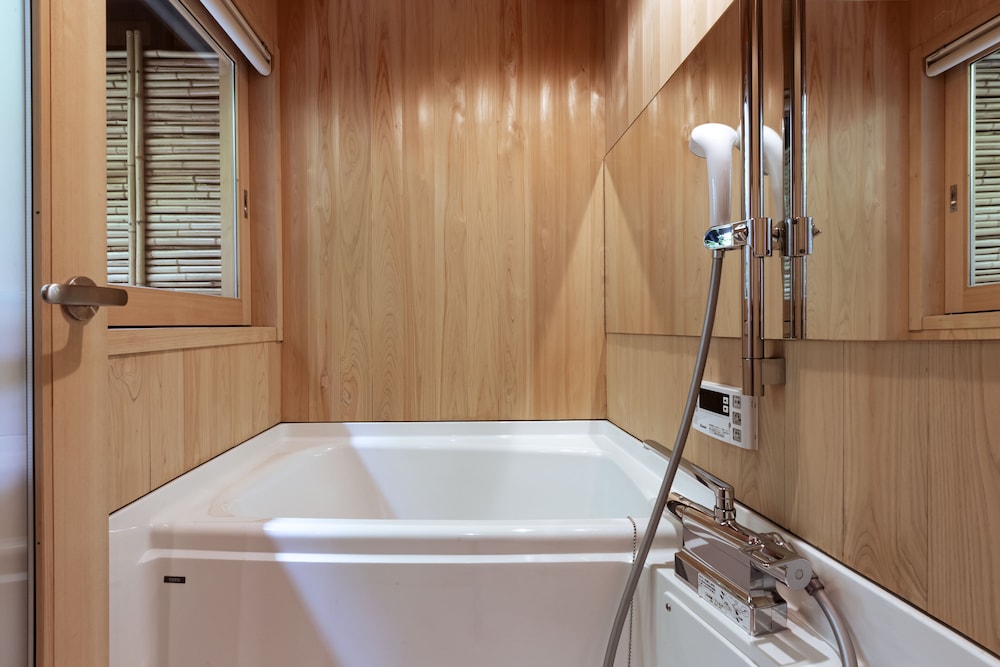 町屋 1名~6名利用 バスルーム4 | 鈴 天神町