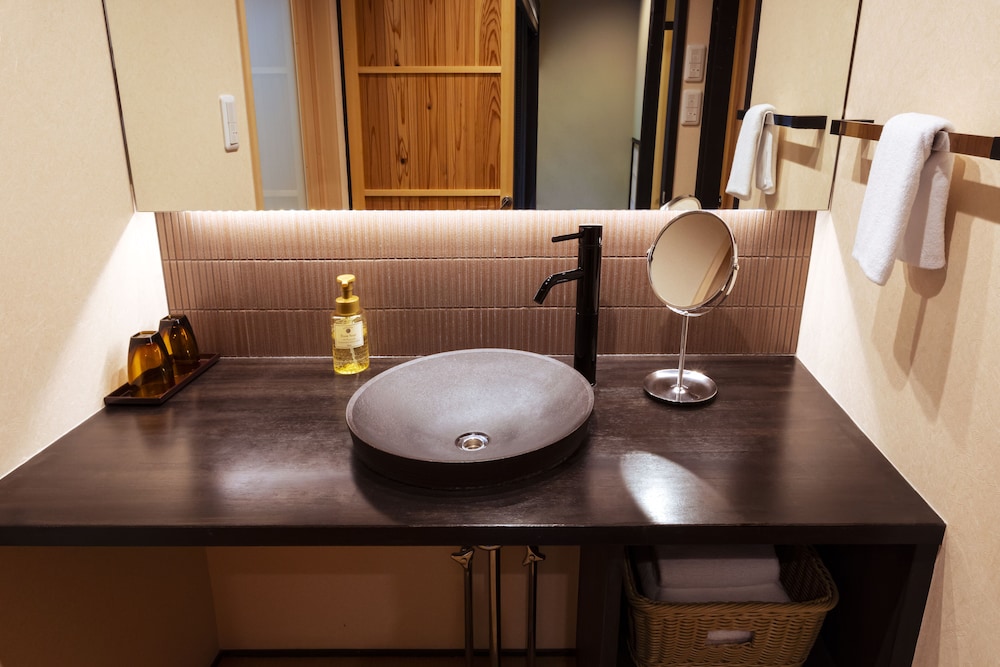 町屋 1名~6名利用 バスルーム7 | 鈴 天神町