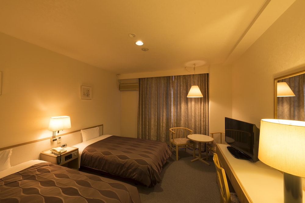 ツインルーム 喫煙可 客室1 | スカイホテル滑川