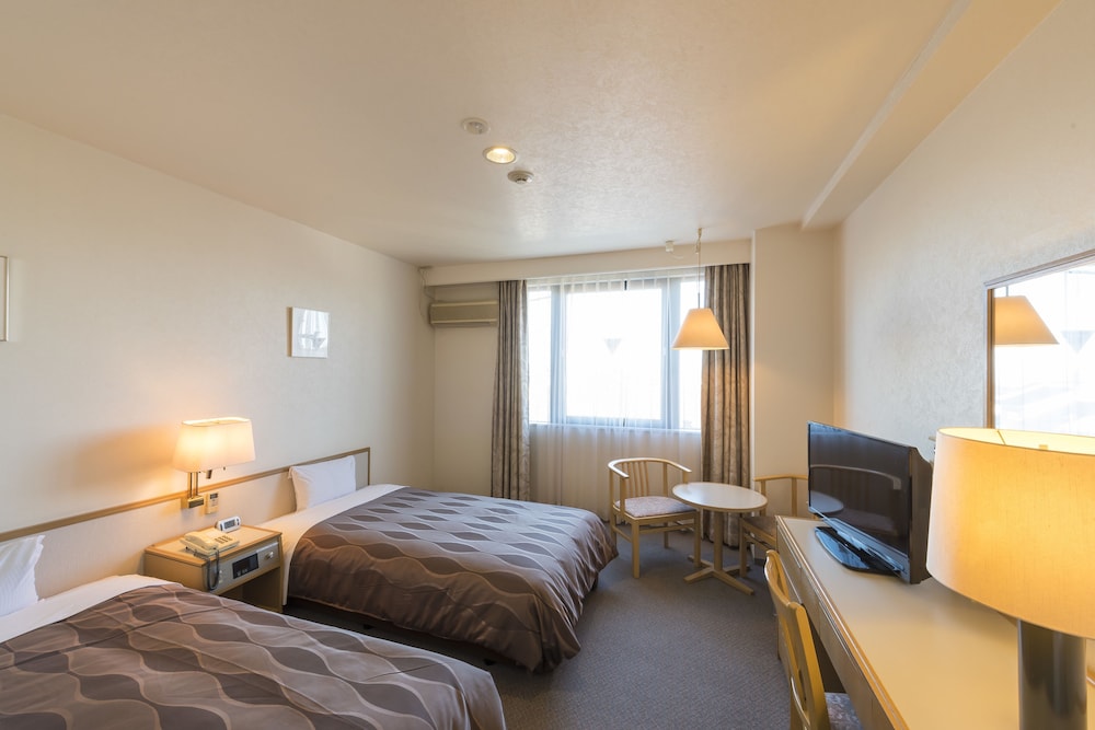 ツインルーム 喫煙可 | スカイホテル滑川
