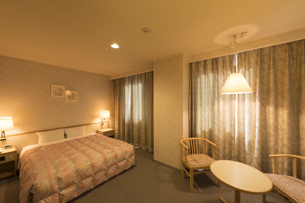 ダブルルーム 禁煙 | スカイホテル滑川
