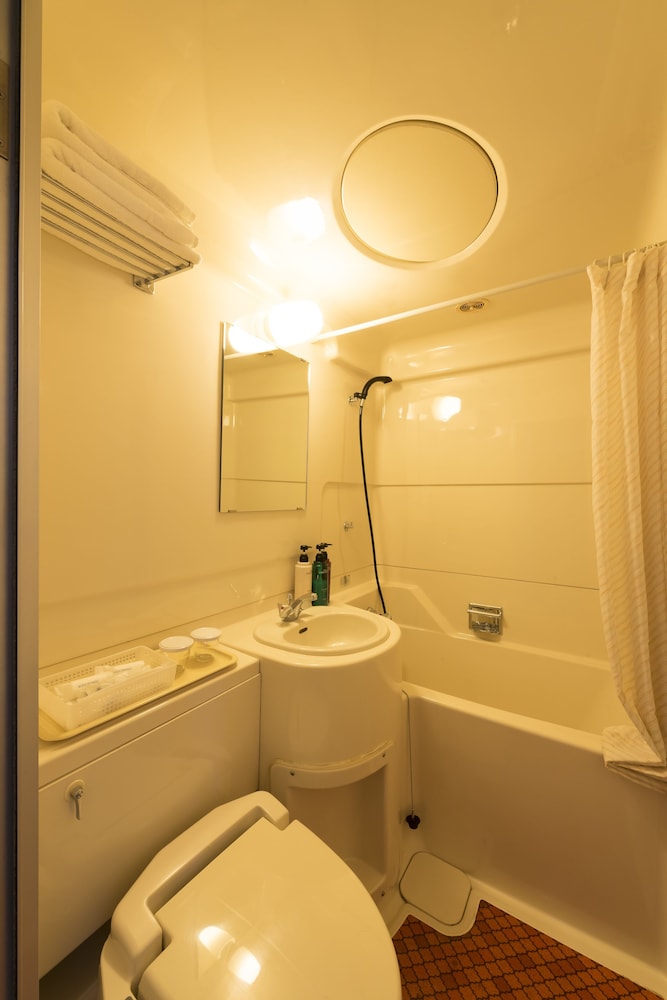 セミダブルルーム 禁煙 バスルーム0 | スカイホテル滑川