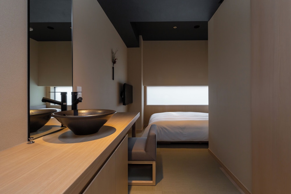 [館内工事中] セミダブルルーム 禁煙 | ONSEN RYOKAN 由縁 新宿