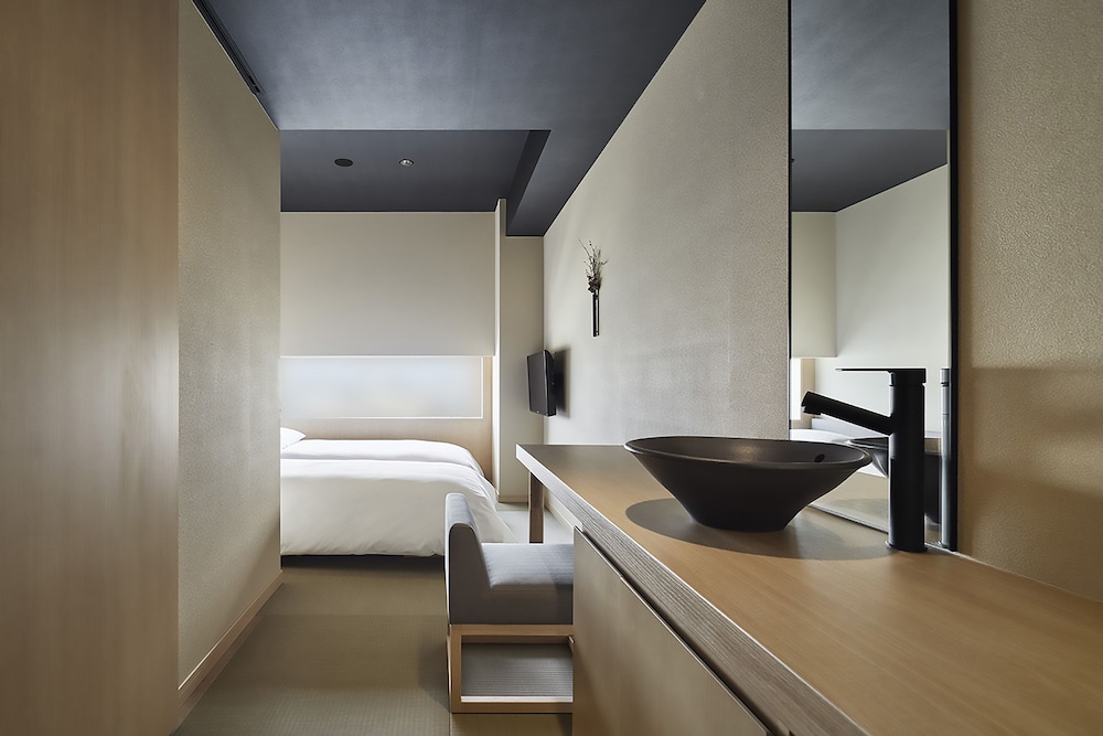 ツインルーム 禁煙 | ONSEN RYOKAN 由縁 新宿